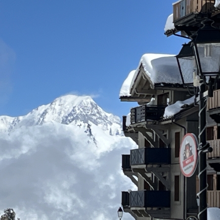 vue mont-blanc depuis le village piéton d'Arc 1950